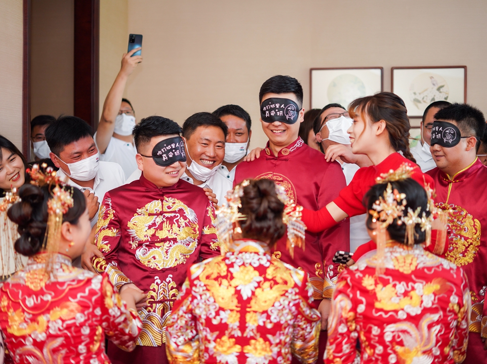 中鐵十五局城建公司集體婚禮(圖8)